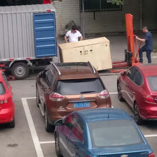 天津依依衛生用品公司引進我司金屬檢測機